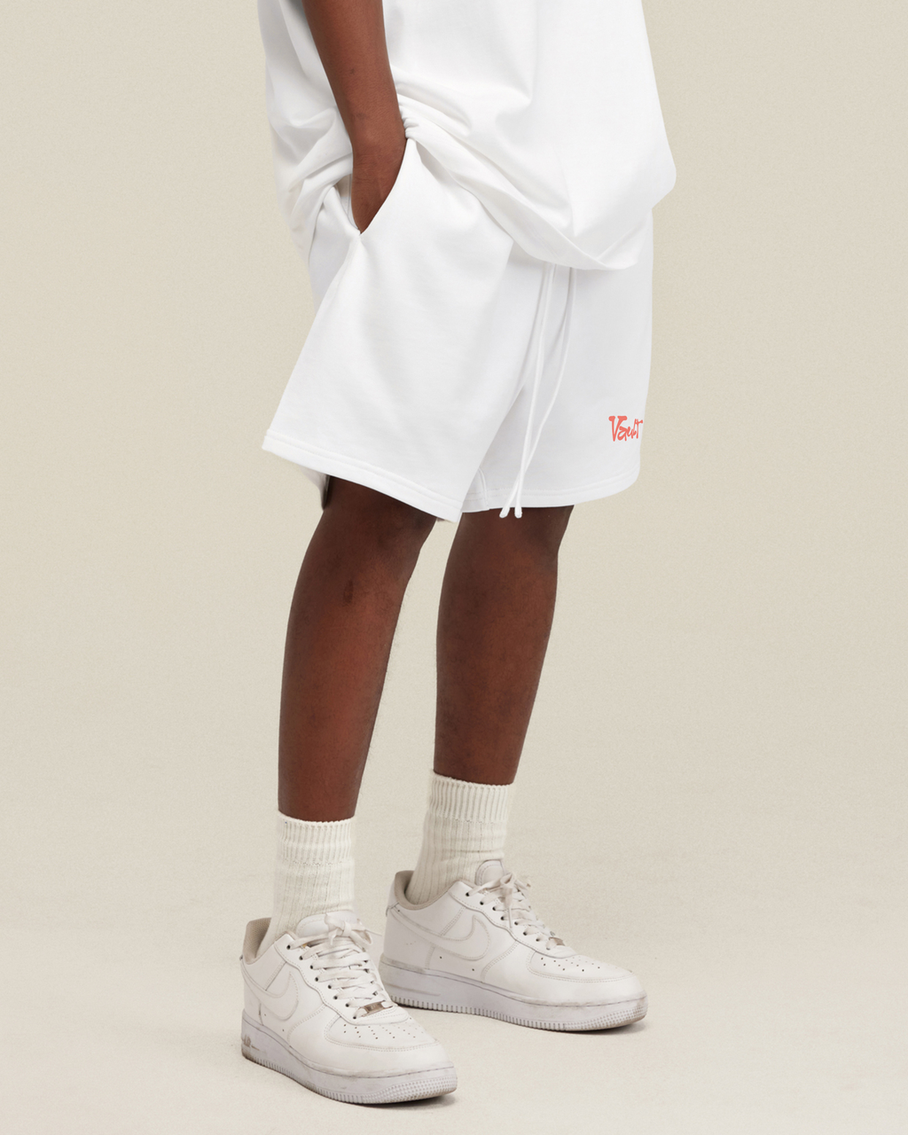 WHITE SHORT