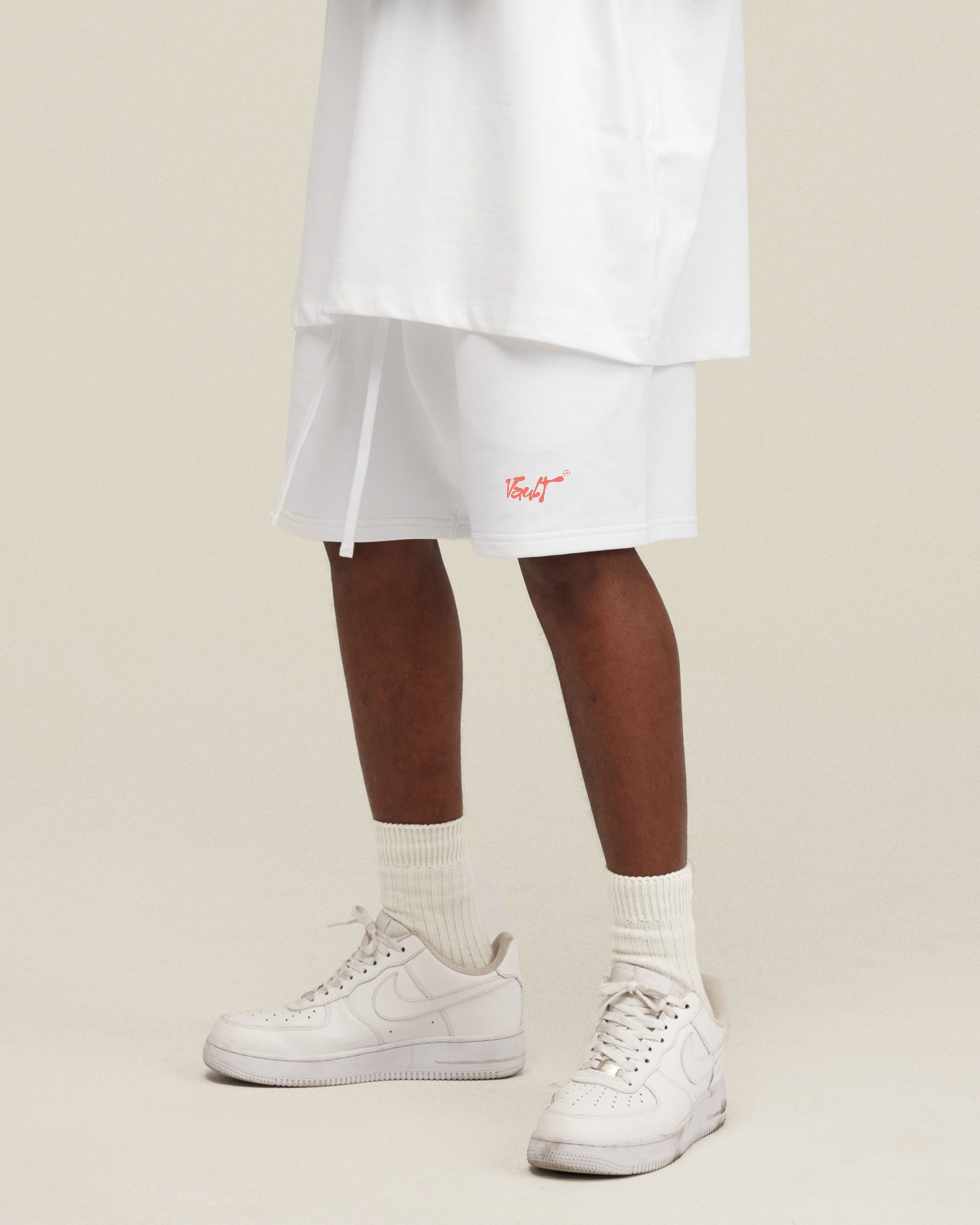 WHITE SHORT