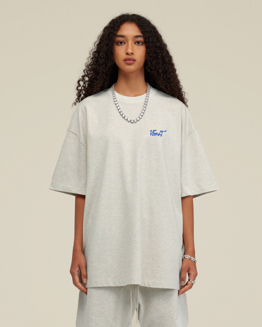 GREY TEE