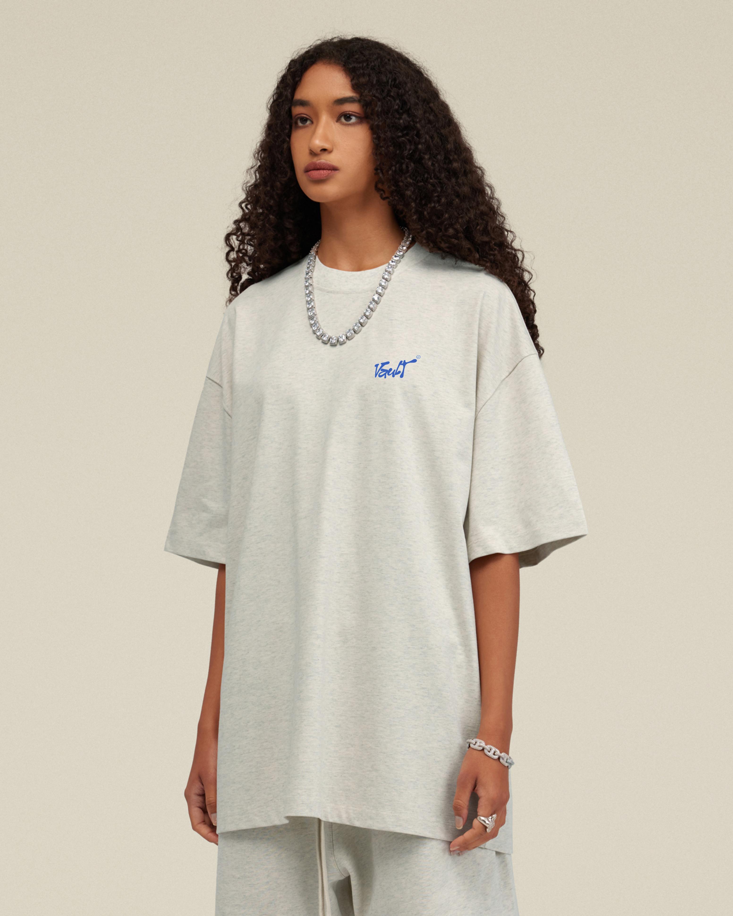 GREY TEE