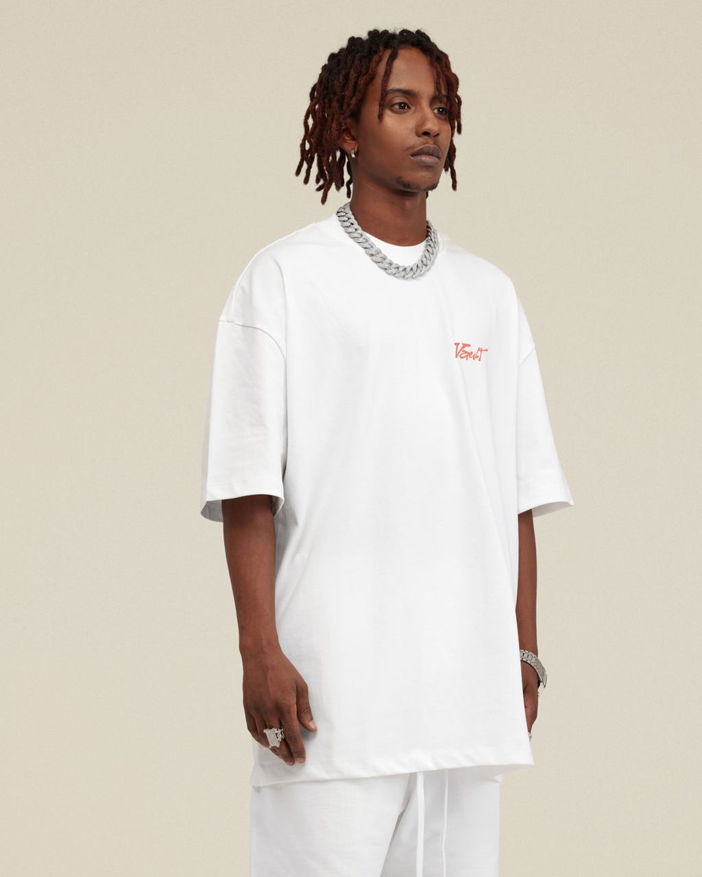 WHITE TEE
