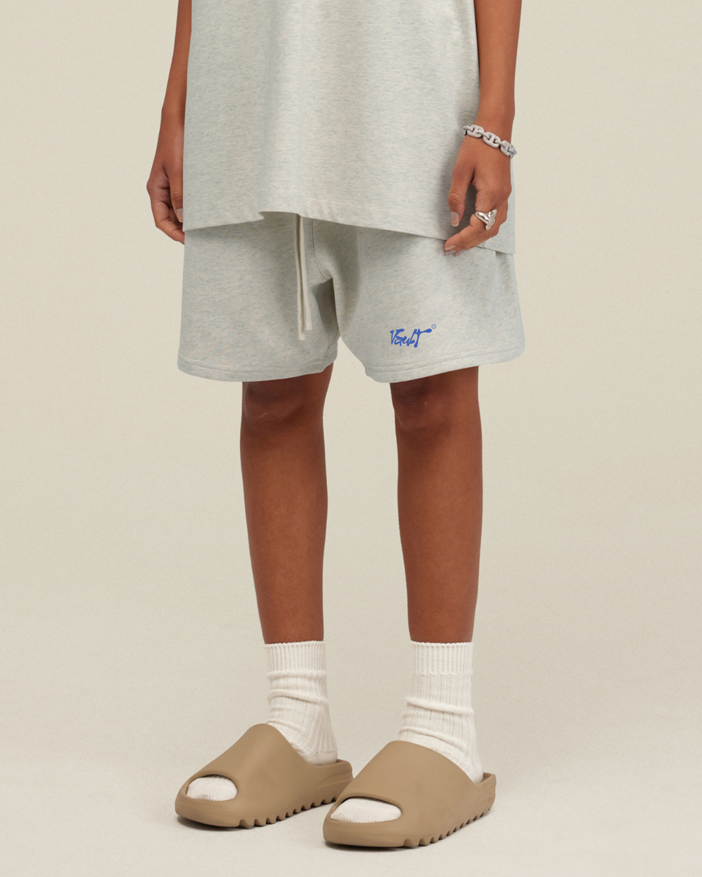 GREY SHORT