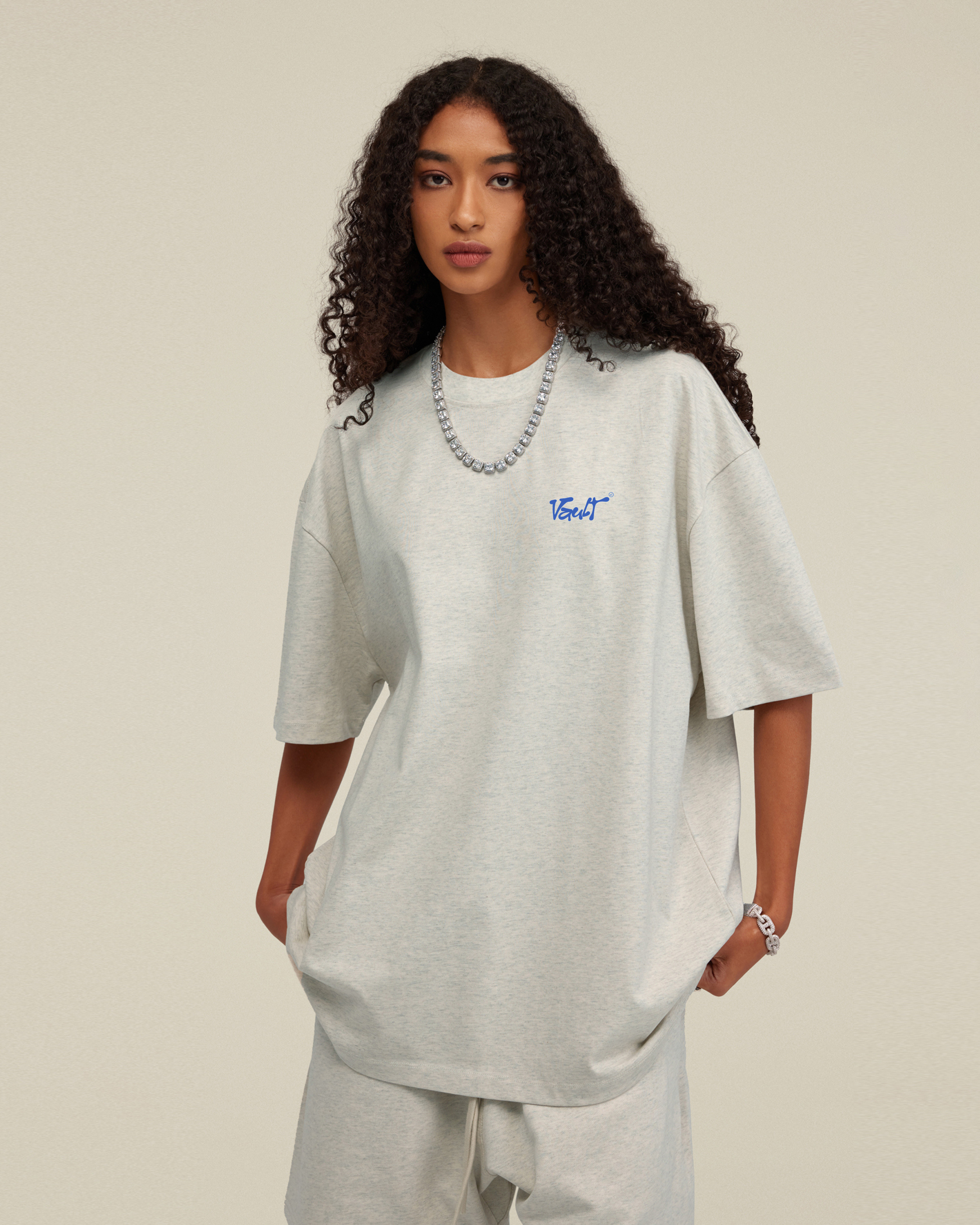 GREY TEE